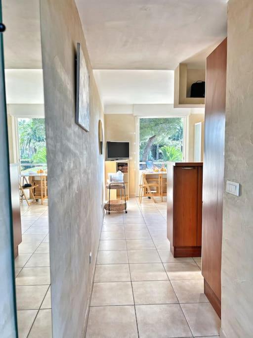 Sanary, Vue Mer, A Deux Pas Des Plages Et Du Centre Apartment *