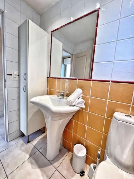 Sanary, Vue Mer, A Deux Pas Des Plages Et Du Centre Apartment *