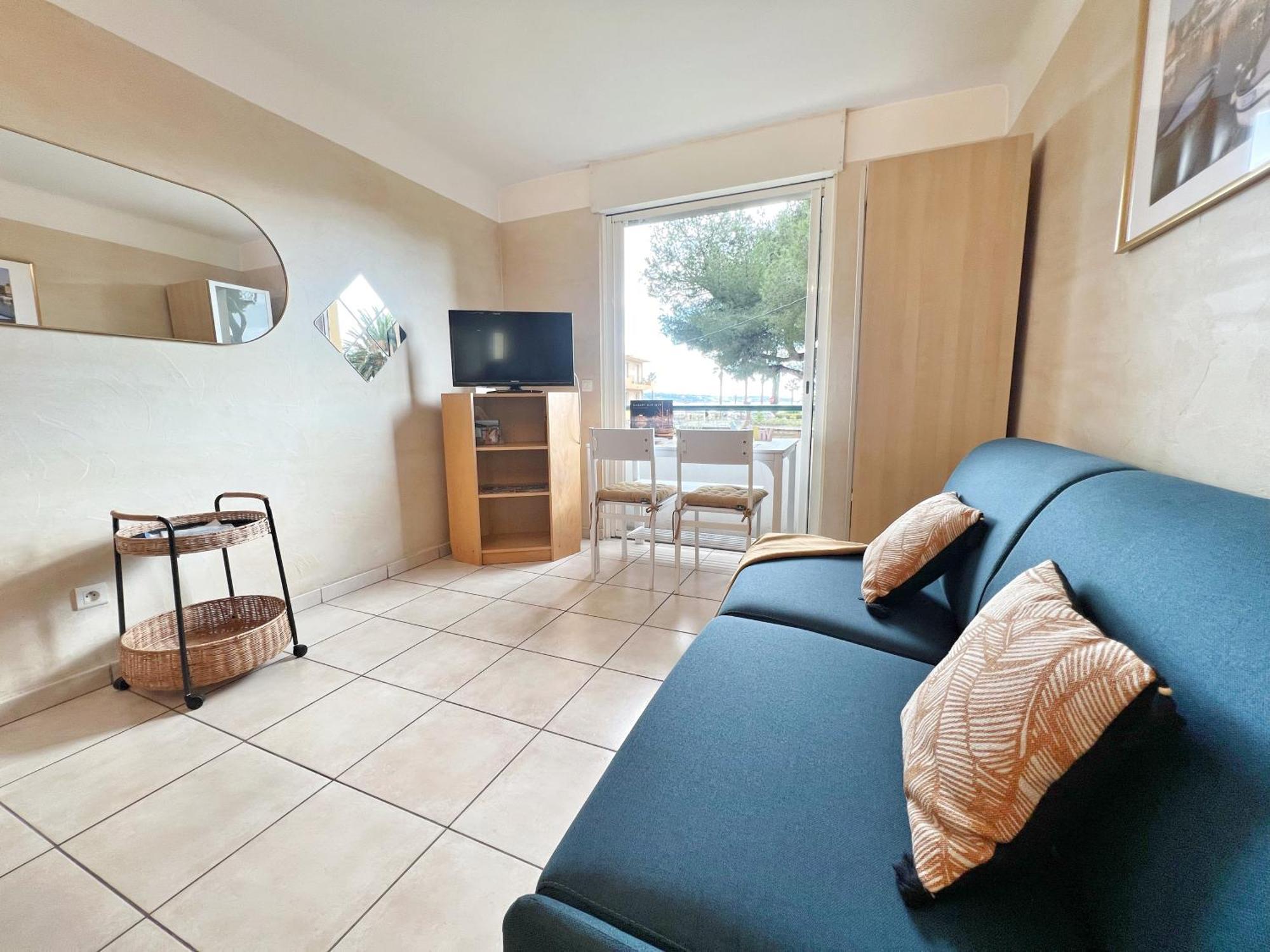 Apartment Sanary, Vue Mer, A Deux Pas Des Plages Et Du Centre